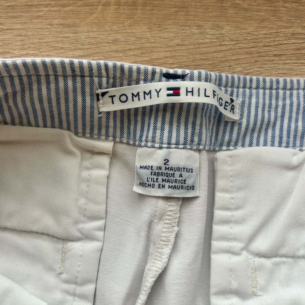 Tommy Hilfiger Cream shorts with Blue Accents